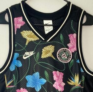New Nike (freak) flower print  basketball vest NEW